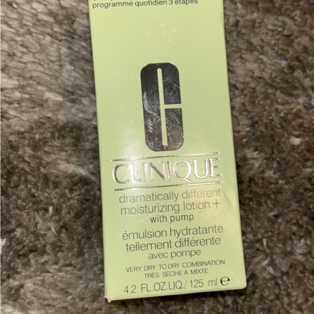 Clinique Dramatically Different Moisturizing Lotion Plus